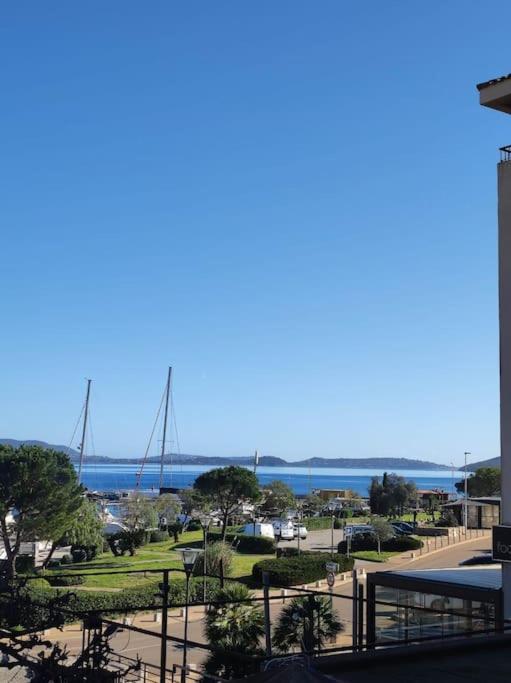 Appartement Sur Le Port Residence Marina Palmu 维琪奥港 外观 照片